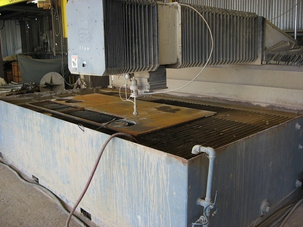 Used 2000 FLOW IFB Waterjet Cutters | Two Spade Machinery LLC #508423