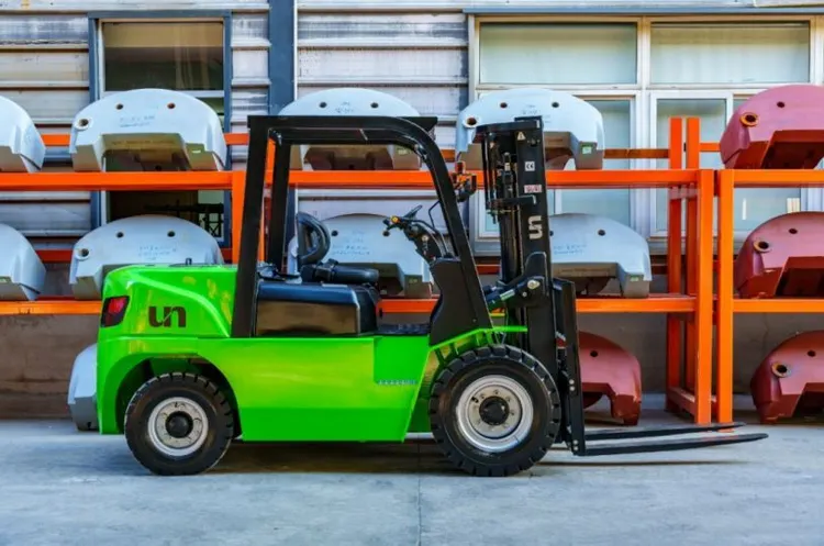 New | in-Stock 2026 UN-FORKLIFT FB50-XYNLZ7 4-Wheel Sit down Electric Counterbalance Forklifts Colorado US | Discount Forklift #294061