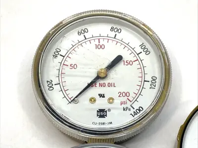USED HARRIS SINGLE STAGE OXYGEN REGULATOR 3000 PSI WITHOUT KNOB