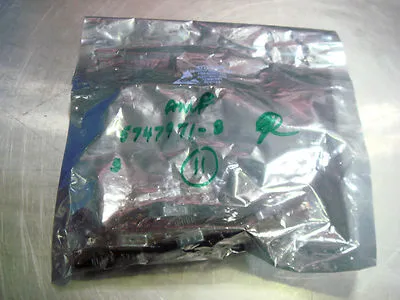 NEW AMP 5747871-8