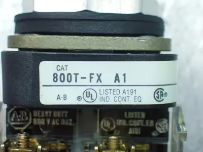 NEW ALLENBRADLEY 800TFX9A1