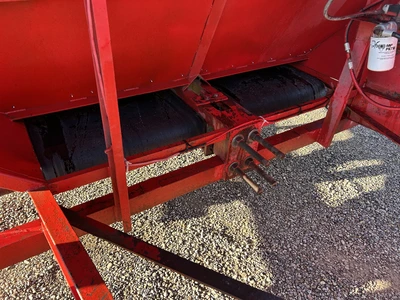 Used _UNKNOWN_ _UNKNOWN_ Seed Tenders Idaho US | Tri-Steel Manufacturing #1557085