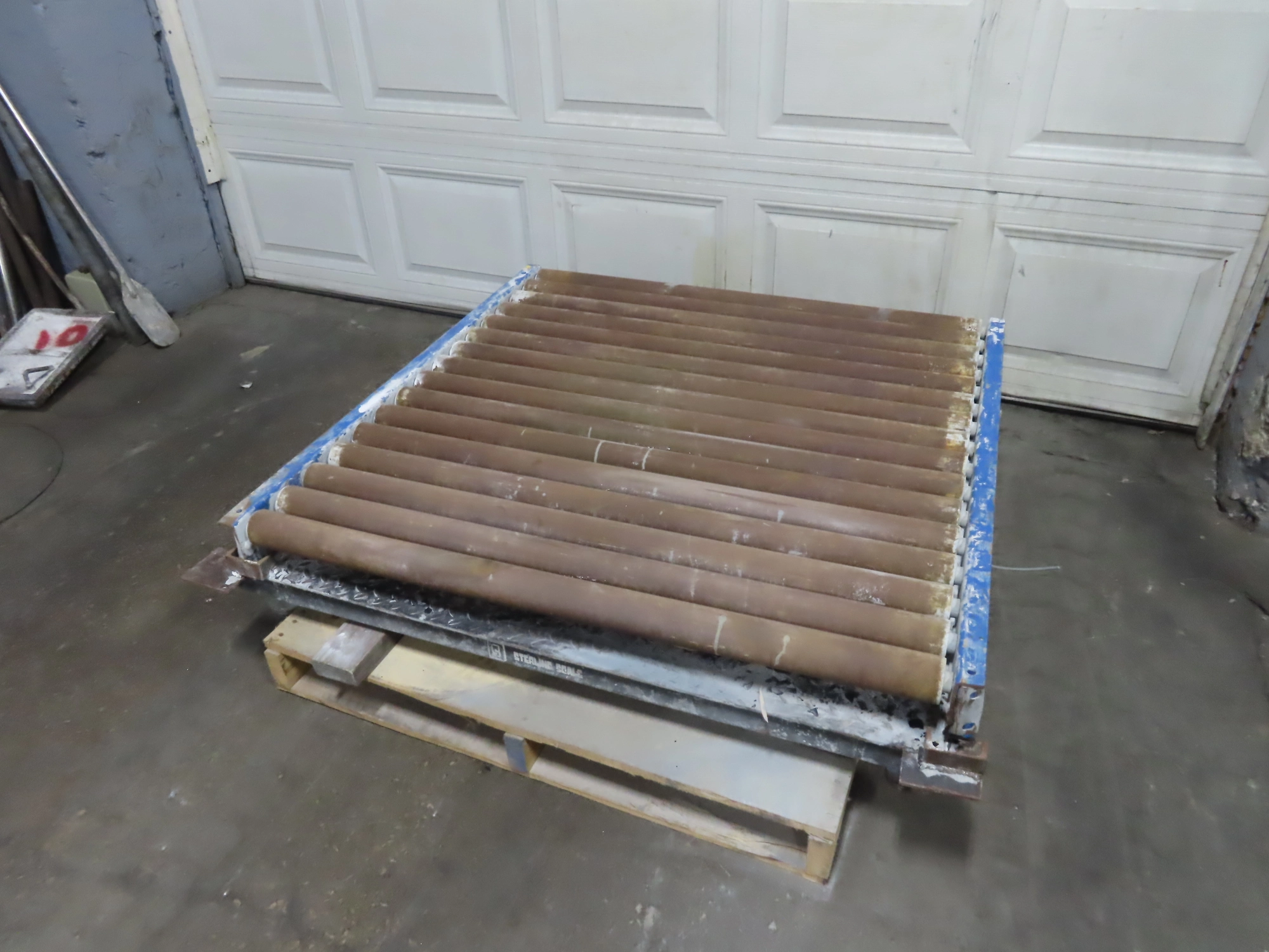48" x 48" Lewco Roller Conveyor with Sterling Scale