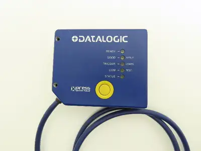 Datalogic DS2100N-1214 Fixed Mount Barcode Scanner 10-30V 12.2 Dist 10.24" Field