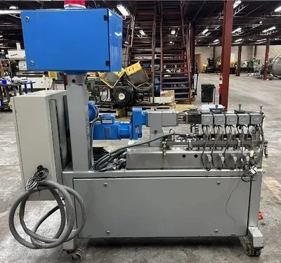 1994 LEISTRITZ MICRO 18 Extrudeuse à double vis co-rotative | Perry Equipment (6)