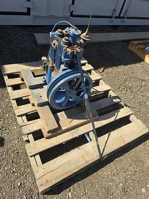 USED QUINCY 310