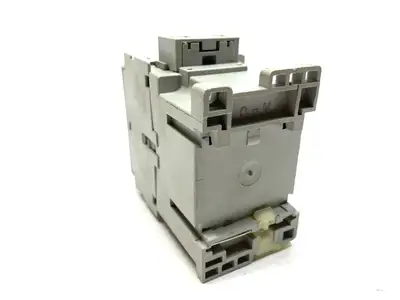 CS7E-31E-24E | Sprecher+Schuh  Standard Control Relay 4 Pole - Used