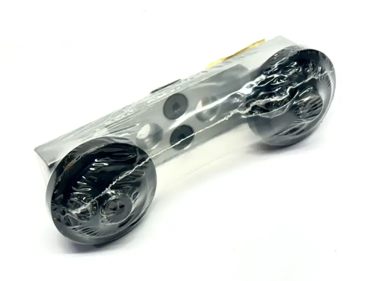 New | in-Stock 80/20 10 SERIES DUAL ROLLER WHEEL BRACKET ASSEMBLY Miscellaneous MRO | Maverick Industrial Sales #1121568