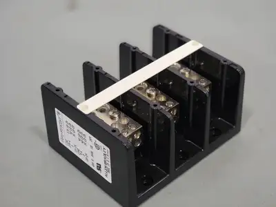 USED ALLEN-BRADLEY 1492-PD3C263