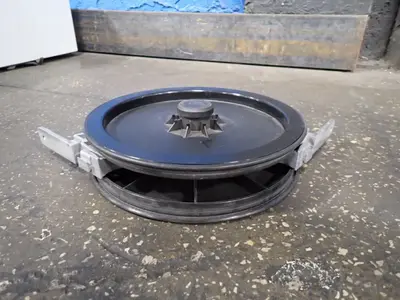 Curved Wheel Assembly