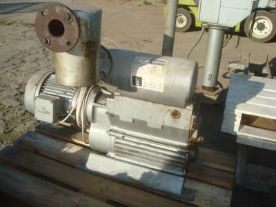 Leybold Heraeus Type E135 Vac Pump 4 kW
