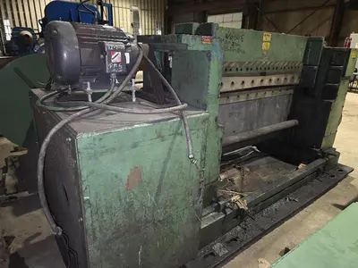 63" wide x 10 gauge Wysong Shear w 20 hp motor
