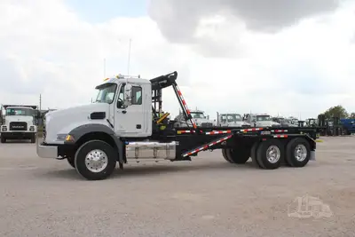New | in-Stock 2026 MACK GRANITE 64BR Rolloff Trucks Texas US | Roll Off Truck World #1491907