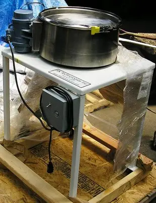 USED HK TECHNOLOGIES (CLEVELAND VIBRATOR CO.) RES-2-28W
