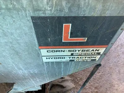USED 1976 GLEANER MODEL L