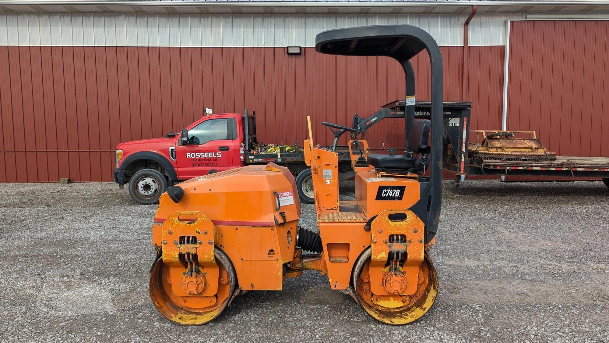 USED 2004 HYPAC C747B