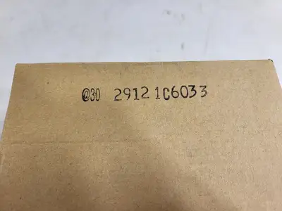 NEW THOMAS & BETTS H050GR-C