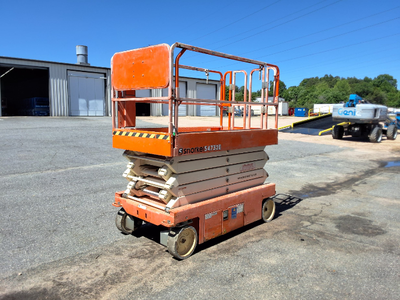 USED 2017 Snorkel S4732E