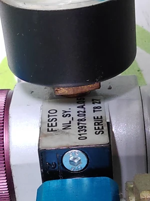 FESTO LFR-D-5M-MINI WITH FESTO PEV-1/4-A-SW27-B-OD PRESSURE SWITCH