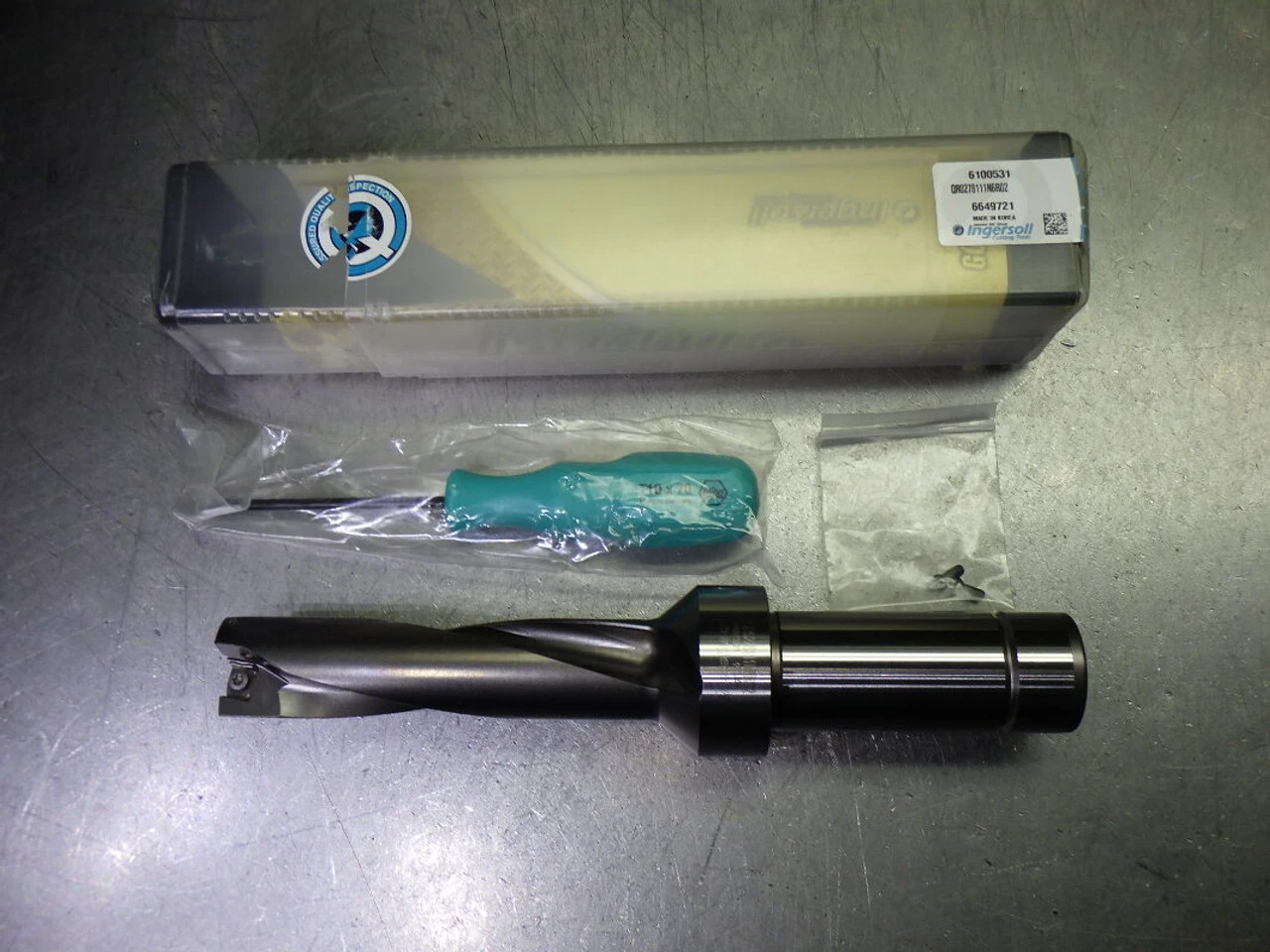 Ingersoll 1.094" Coolant Thru Indexable Drill 1.25" Shank QR0278111N6R02 (LOC2154A)