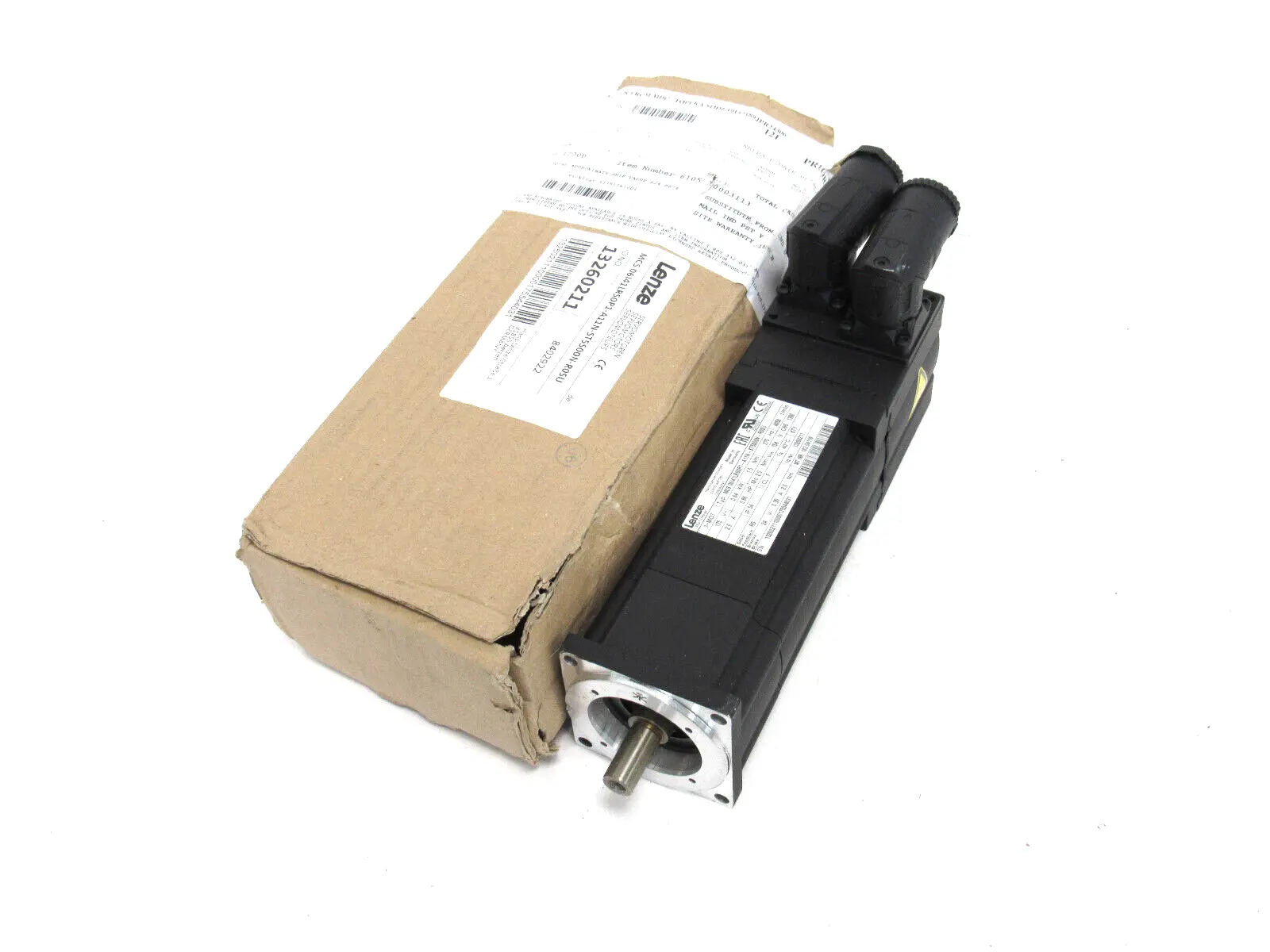NEW LENZE MCS 06I41LRS0P1-A11N-ST5S00N-R2SU SERVO MOTOR
