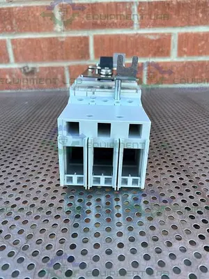 USED EATON XEFFECT NZM2 CIRCUIT BREAKER 8KV, 690V