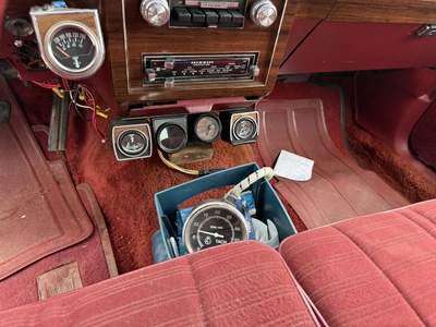 USED 1981 FORD CROWN VICTORIA