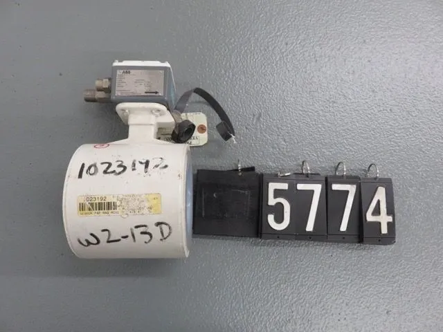ABB Magnetic Flowtube size 4", MODEL 10d1475JN15PL29KY52A1112C2/NS  New