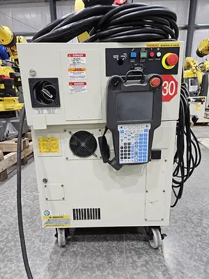 USED 2015 FANUC R-2000IC/210F