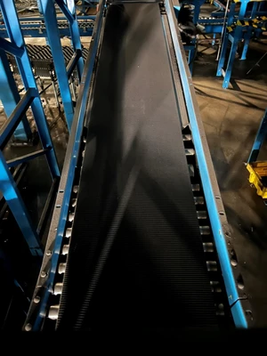 Interlake 21 in. x 10 ft. Powered Incline Belt Conveyor, 2 HP Dr
