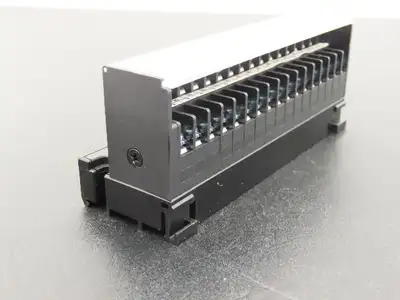 Keyence XC-T34B2 Screw Terminal Flat Cable Connector Conversion Block 125V