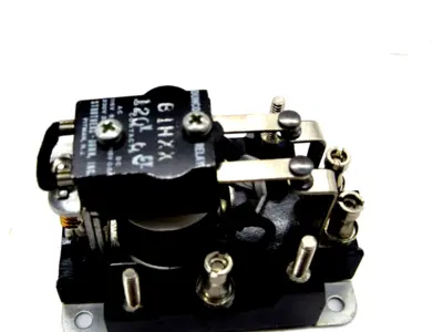 NEW LOT OF 2 STRUTHERS DUNN B1HXX RELAY