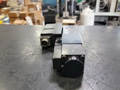 USED VICKERS KBFDG4V-3-2C13N-Z-M1-PE7-H7-11