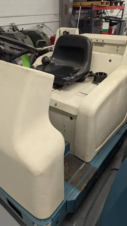 Used 2006 TENNANT 6200 Sweepers North Carolina US | Factory Cleaning Equipment LLC #346536