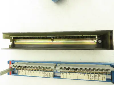 Allen Bradley 1778-IAA Pivot Arm AC Input Broken Plastic Lot Of 6