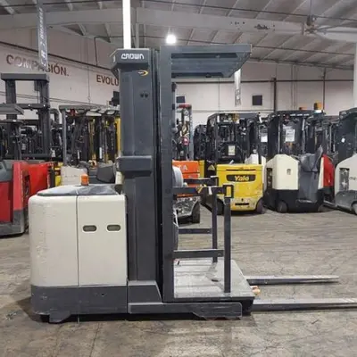 USED 2016 CROWN SP3510-30