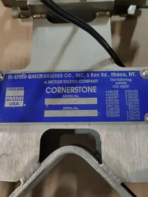 USED METTLER TOLEDO METTLER TOLEDO CORNERSTONE HI-SPEED CHECKWEIGHER CZ2310-1A SER # S980460 1A
