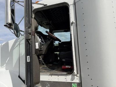 Used 2012 KENWORTH T800 TRUCK TRACTOR Conventional trucks Michigan US | Miedema Asset Management Group #1709417