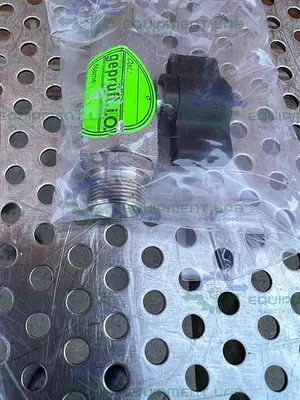 NEW CHEMGLASS CG-1969-M-20 STAINLESS STEEL HUBER MALE TO FEMALE BALL VALVE