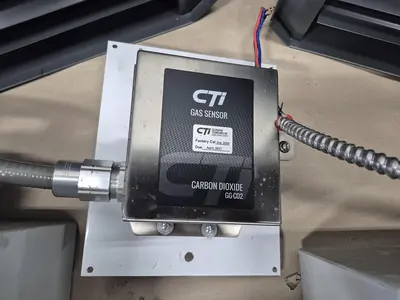 Dual Unit Heater System w/ Thermostat & C02 Detector