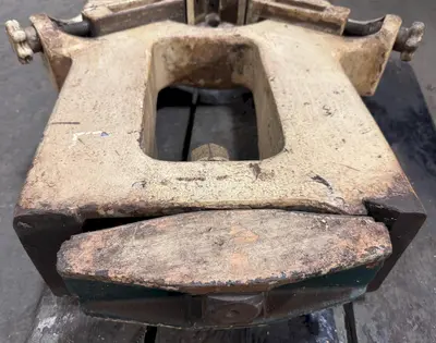 USED LODGE & SHIPLEY 2516/27 POWERTURN