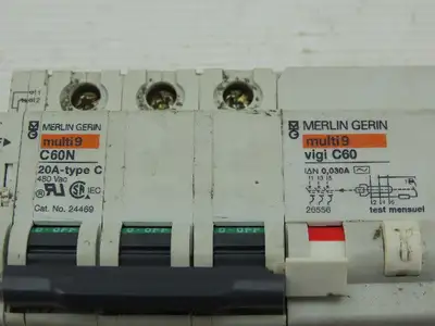 Merlin Gerin C60N Vigi C60 20A Type C 480V 3-Pole 30A Circuit Breaker
