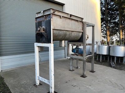 820L S/S U-Trough Ribbon Blender