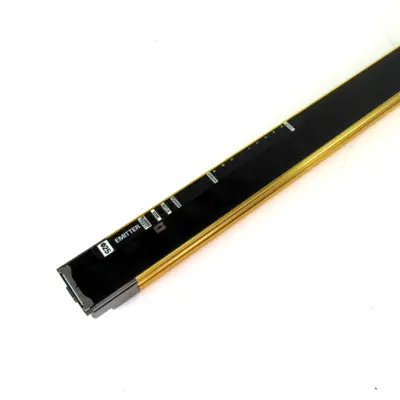 USED OMRON F3SJ-A0900P25-L
