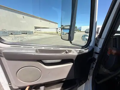 Used 2011 VOLVO VNL64T300 Conventional trucks California US | Ben Kaplan Equipment #1250886