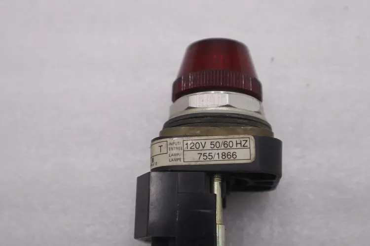 Used _UNKNOWN_ _UNKNOWN_ Panel Mounts Pennsylvania US | Global Equipment International, LLC #757258