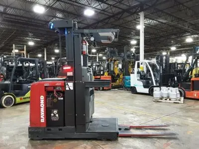 USED 2020 RAYMOND 550-OPC30TT