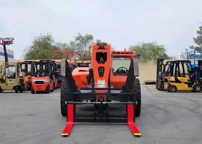 USED 2010 JLG G10-55A