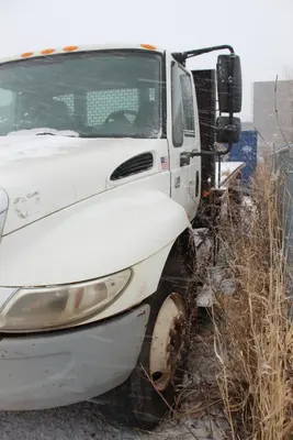 INTERNATIONAL 4300 DT466 BOX TRUCK | Levy Recovery Group (21)