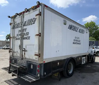 Used 2002 CHEVROLET C7500 Fuel & Lube Trucks Kentucky US | Proxy Equipment #1425954
